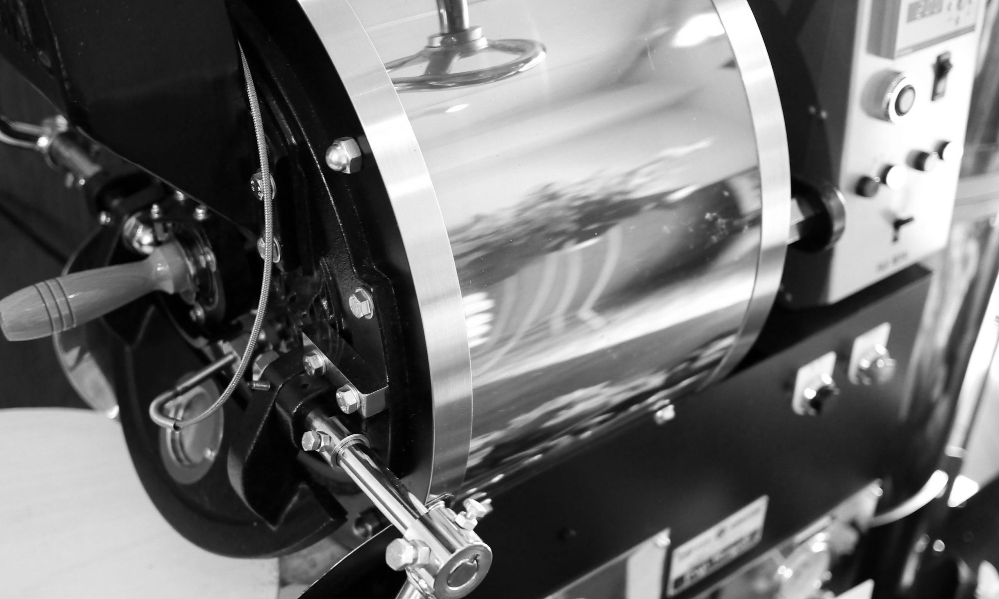 CROSSING Coffee Roastery